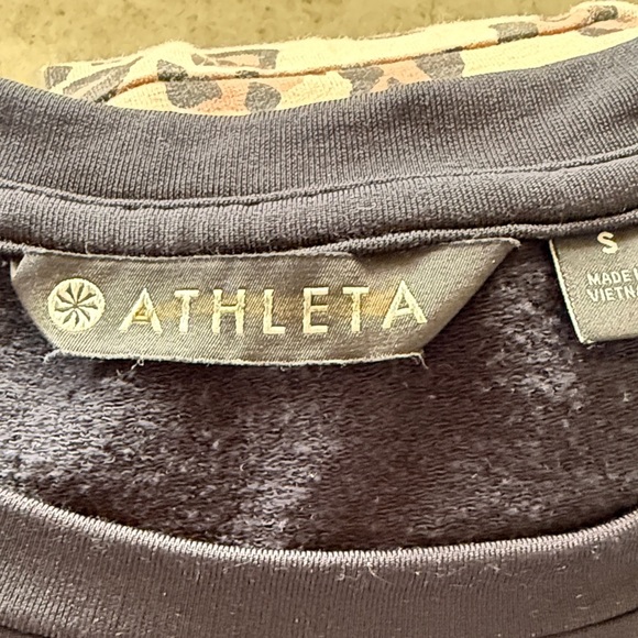 Athleta Black Snappy Sweatshirt - Picture 9 of 15